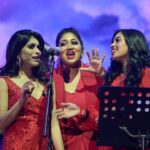 Harris Jayaraj Instagram - His song be like: Natchatira Pattaalam Koodti Kondu Vanthaar 💫 And the man did it, literally 🙌🏼❤️ Hearts of Harris | Live in Kuala Lumpur 21 January 2023 Axiata Arena, Bukit Jalil Brought to you by @msgold.my⚜️ @jharrisjayaraj @datoabdulmalik #HeartsofHarris #HarrisJbyMSC #malikstreams #HarrisJayaraj #liveinconcert #kualalumpur
