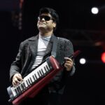 Harris Jayaraj Instagram – With Korg RK100 on fire