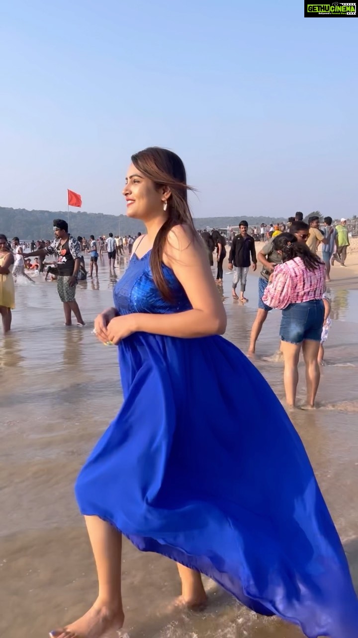 Himaja Instagram - 😃 Be Happy As U Can Be Outfit by @dharshyaboutique #primereels #behappy #happy #livelife