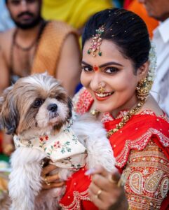 Himaja Instagram - Nannu wish chesi naa happiness ni share chesukunna prathi okkarikee thank you soo much 🥹❤️🤗🫰🏻
Outfit By @sree_divya_reddy 
Jewellery by @emmadi_silver_jewellery 
Makeup by @purplesmakeupstudio 
Hair style by @hairstylistravi 
Photography @pratapsphotography #housewarming #happytime #happytears