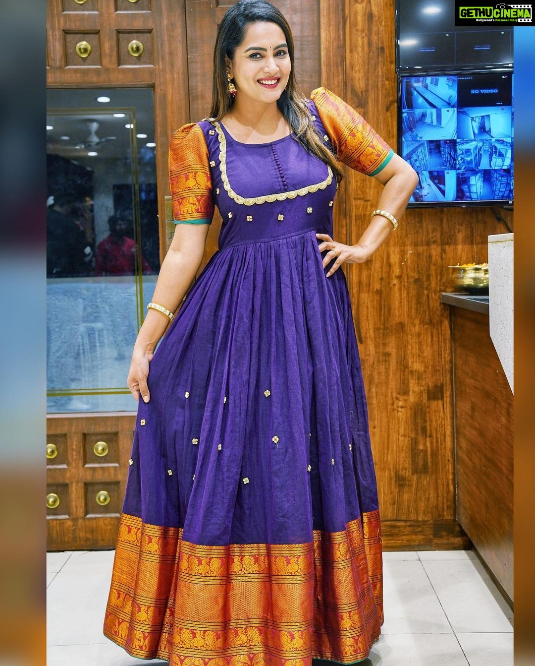 Himaja Instagram - ❤️This trending design designed by @omsai_pattusarees #dresses #designerwear