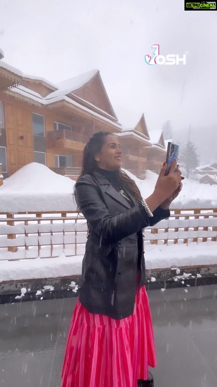 Himaja Instagram - Have a Lovely day friends ❤️ @JOSHAPP.TELUGU @OFFICIALJOSHAPP #JOSHAPP #joshmeinaaja #officialjoshapp Khyber Himalayan resort and spa, Gulmarg