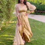 Himaja Instagram - comment your reaction with emojis 🥰 #happysoul #peace #trending Outfit by @vasavibeautycare_fashiondesign ❤️ Makeup & Hair by @glamm_makeup_by_ranee ❤️ #designergowns #designer #designerwear #longfrock