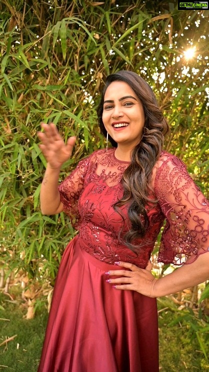 Himaja Instagram - ❤❤❤ Outfit Designer @arabylekhareddy #red #designer #designergowns