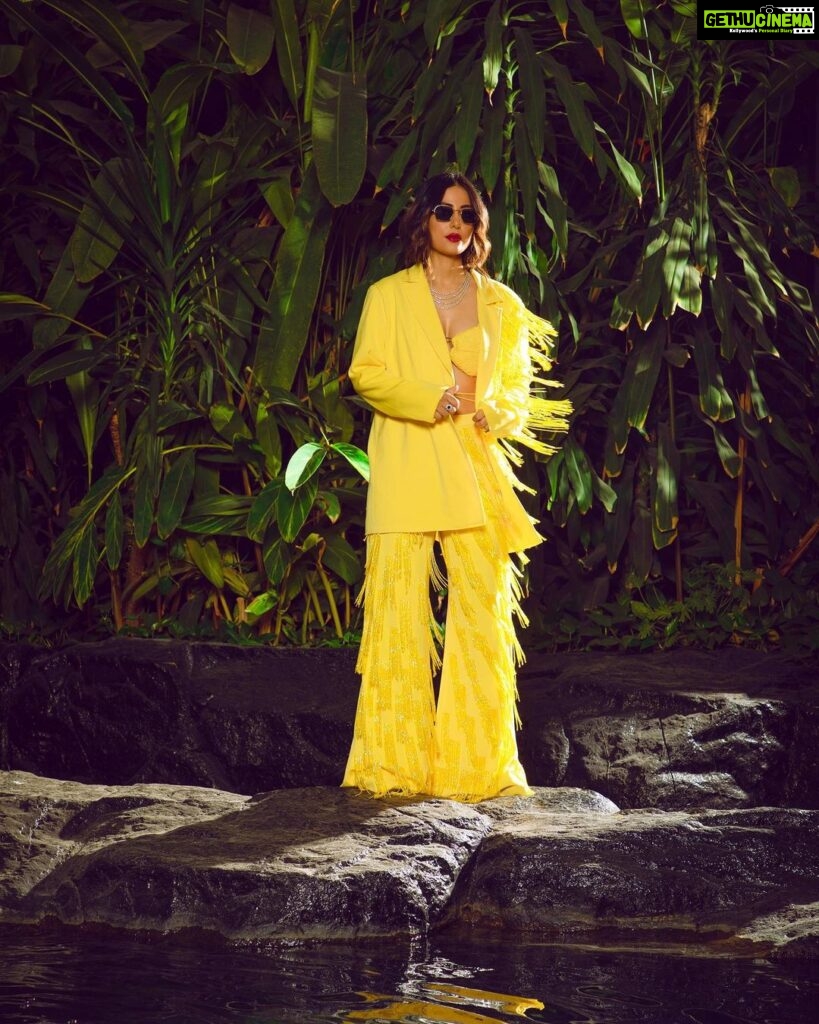 Hina Khan Instagram - 💛 . Face of the Month for: @facemag.in Publisher: @harshithundet Creative Director: @farrahkader Photographed by: @thebhupeshkalal Stylist: @sameerkatariya92 Makeup Artist: @kanika.world Hair Stylist: @dynamitepikachu Asst. MUAH: @kayceesbeauty_bykritika Asst Creative Director: @haaute Interview by: @tanishka.juneja Location: @hotel_saharastar Coordinated by: @volokal Artist Management: @stellaartalent Wardrobe Jewellery: @jawahriiofficial Outfit: @nirmooha Sunglass: @bavincis.official Heels: @nidhibhandari_official www.facemagazine.in #FaceMagazine
