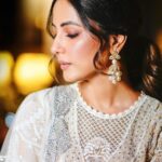 Hina Khan Instagram - 🤍 Outfit : @jade_bymk Jewellery: @renuoberoiluxuryjewellery @shoppaksha Stylist: @kansalsunakshi Style team: @siddhi_p17 MUAH @manishsharma96 @irshad__hair 📸 @mgs.wedding.cinematography