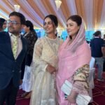 Hina Khan Instagram - Grateful to be part of the G20 Tourism Working Group Meeting in Srinagar, promoting positive growth and constructive alternatives for young people in Jammu-Kashmir and the country. Proud to contribute to Naya Kashmir's growth story and inspire fellow Kashmiri youth. Met amazing talent today, thanks to Mayor of Srinagar for the opportunity. Seeing recognition from home government for genuine achievers is encouraging. Hoping to inspire many more to choose the right path for their future. Thank you, Mayor @junaidmattu.official for this wonderful initiative..