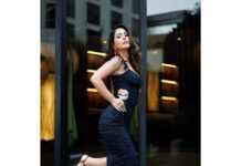 Hina Khan Instagram - Hola 🖤 Outfit @leaclothingco Jewels @Shesaidyes.plv_jewellery Footwear @londonrag_in 📸 @pawanraikwar