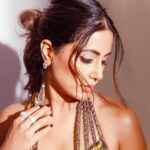 Hina Khan Instagram - 🐝🐝🐝