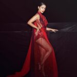 Hina Khan Instagram - I know m fire and you are craving to burn ❤️‍🔥 Outfit : @gavinmiguelofficial Rings: @limelightdiamonds Stylist: @kansalsunakshi Style team: @siddhi_p17 MUAH @digambar103 @sankpalsavita 📸 @visualaffairs_va Publicist @brandnbuzz
