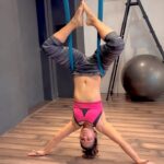Hina Khan Instagram – I could do this for Hrs & Hrs..
#reelsinstagram #reelitfeelit #reelkarofeelkaro #trendingreels #ReelsWithHK
 @dipikavijay