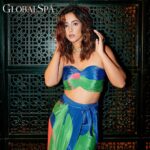 Hina Khan Instagram - “Starring in a daily soap for 8 years was definitely great learning exposure for me as an actor. There was learning every single day on set because each day was a new scene, a new dimension to the character. There were improvisations and a new script that came to us daily which helped us enact things differently.” Says our lovely cover girl @hinakhan in a candid conversation with GlobalSpa Click the link in bio to🔗 Read the full interview Magazine :GlobalSpa (@globalspaindia) Chief Editor: Parineeta Sethi (@parineetasethi) Outift :NAUTANKY @nautanky Neclace : Zariin Jewelry @zariinjewelry Ring : GAIA TREE @gaiatreelabel Stylist : Sunakshi Kansal @kansalsunakshi Style Team: Siddhi Parekh @siddhi_p17 Himani Shukla - @himanishukla48 Makeup: Sachin Salvi @sachinsalvimakeupartist1 Represented by @merakii_talents Hair: Savita Sankpal @sankpalsavita Photographer : Roy Kaushik @leroifoto Location : @westinmumbaipowai  PR Agency: BrandNBuzz @brandnbuzz Talent Management : @stellaartalent #GlobalSpaMagazine #GlobalSpa #WestinPowai #HinaKhan The Westin Mumbai Powai Lake