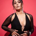Hina Khan Instagram - 🖤❤️‍🔥🖤 🖤❤️‍🔥🖤 Outfit : @rheapillairastogi Earrings: @renuoberoiluxuryjewellery Bracelet & ring: @jet_gems Nail ring : @tuula.jewellery Stylist: @kansalsunakshi Style team: @siddhi_p17 MUAH @sachinmakeupartist1 @arbazshaikh6210 📸 @rishabhkphotography