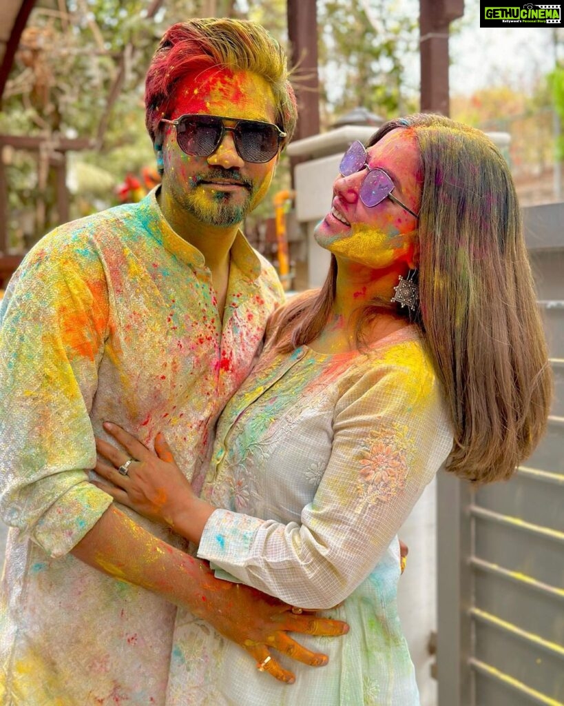 Hina Khan Instagram - Itna mazaa kyon aaraha hai.. Happy Holi ❤️