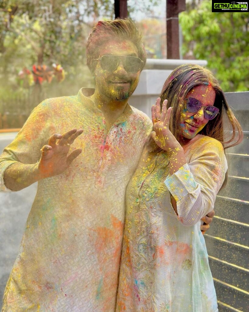 Hina Khan Instagram - Itna mazaa kyon aaraha hai.. Happy Holi ❤️