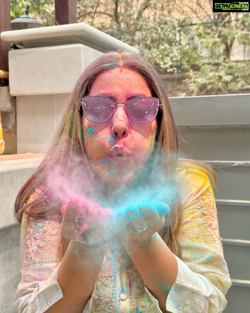 Hina Khan Instagram - Itna mazaa kyon aaraha hai.. Happy Holi ❤️