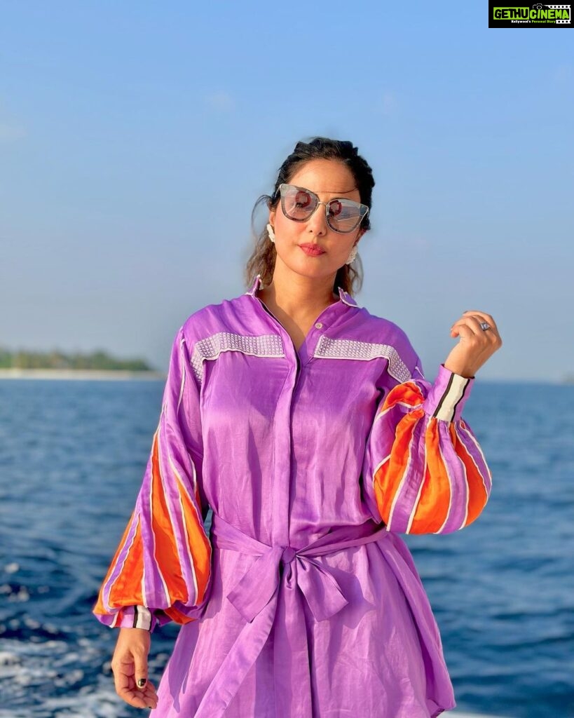 Hina Khan Instagram - Memories are timeless.. 💜 . . . . . @coastalinofficial @thestandardmaldives @thestandard The Standard, Maldives