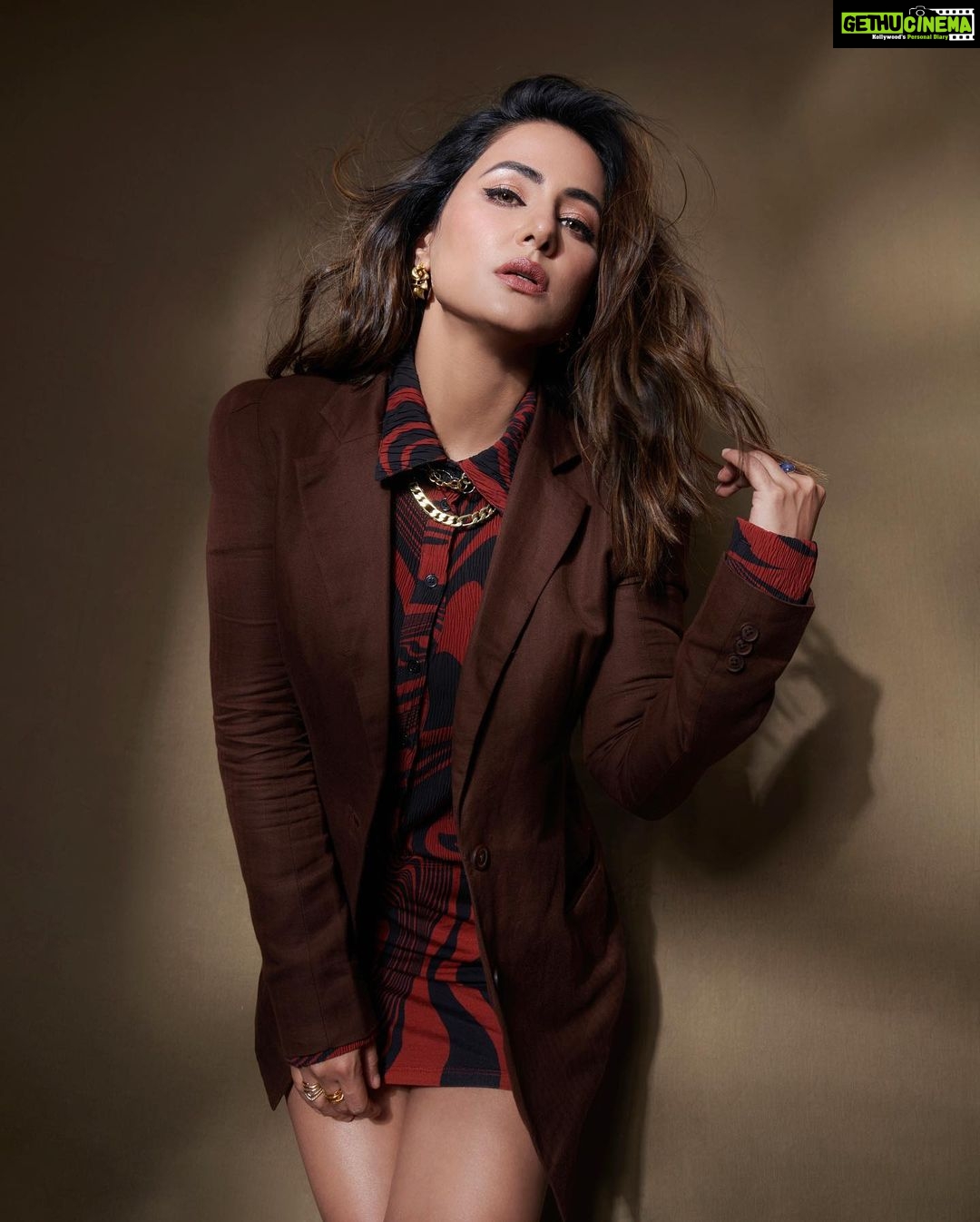 Hina Khan Instagram - Looks arenβt everything, but I have them, just in case πππ