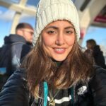 Hina Khan Instagram - 🤍🤍
