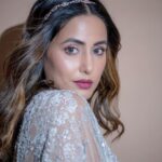 Hina Khan Instagram - Be your own sparkle baby ✨ Outfit- @shehlaakhan Jewels - @gehnajewellers1 Hairband- @curiocottagejewelry Styled by @kansalsunakshi MUAH @sachinmakeupartist1 @saba_hair_makeupartist 📸 @rishabhkphotography