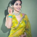 Hina Khan Instagram - 💚