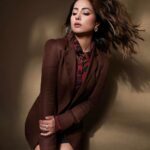 Hina Khan Instagram - Looks aren’t everything, but I have them, just in case 😜😇🙃