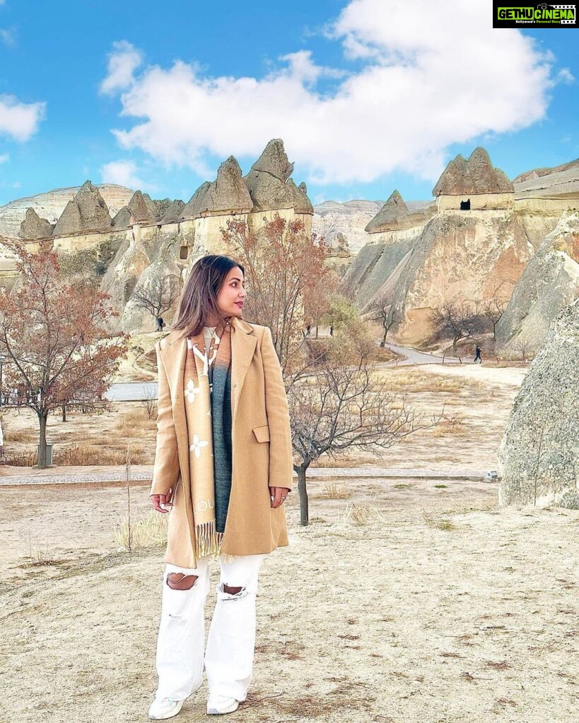 Hina Khan Instagram - If you never go, you will never know.. #wanderlusting #travelgram #traveltherapy #gocappadocia #türkiyetogether @goturkiye @turkiyetourism_in