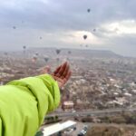 Hina Khan Instagram - Hot Air Balloon in cappadocia 🎈 Ticked off my bucket list.. What a mesmerising experience.. The historic fairy chimneys are definitely gram worthy 😬 @goturkiye @turkiyetourism_in #gocappadocia #türkiyetogether