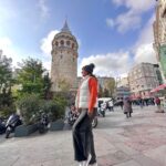 Hina Khan Instagram - When work is travel, fun is guaranteed.. #dolmabachepalace #galatatower #gotürkiye #istanbulisthenewcool @goturkiye @turkiyetourism_in
