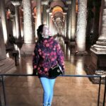 Hina Khan Instagram – The weight of History commands us to sit down and look around .. give the place its due and absorb as much as we can just as the ones who came before us and just the ones who would come after .. #hagiasophia #bluemosque #undergroundcistern #turkey #gotürkiue #istanbulisthenewcool @goturkiye @turkiyetourism_in