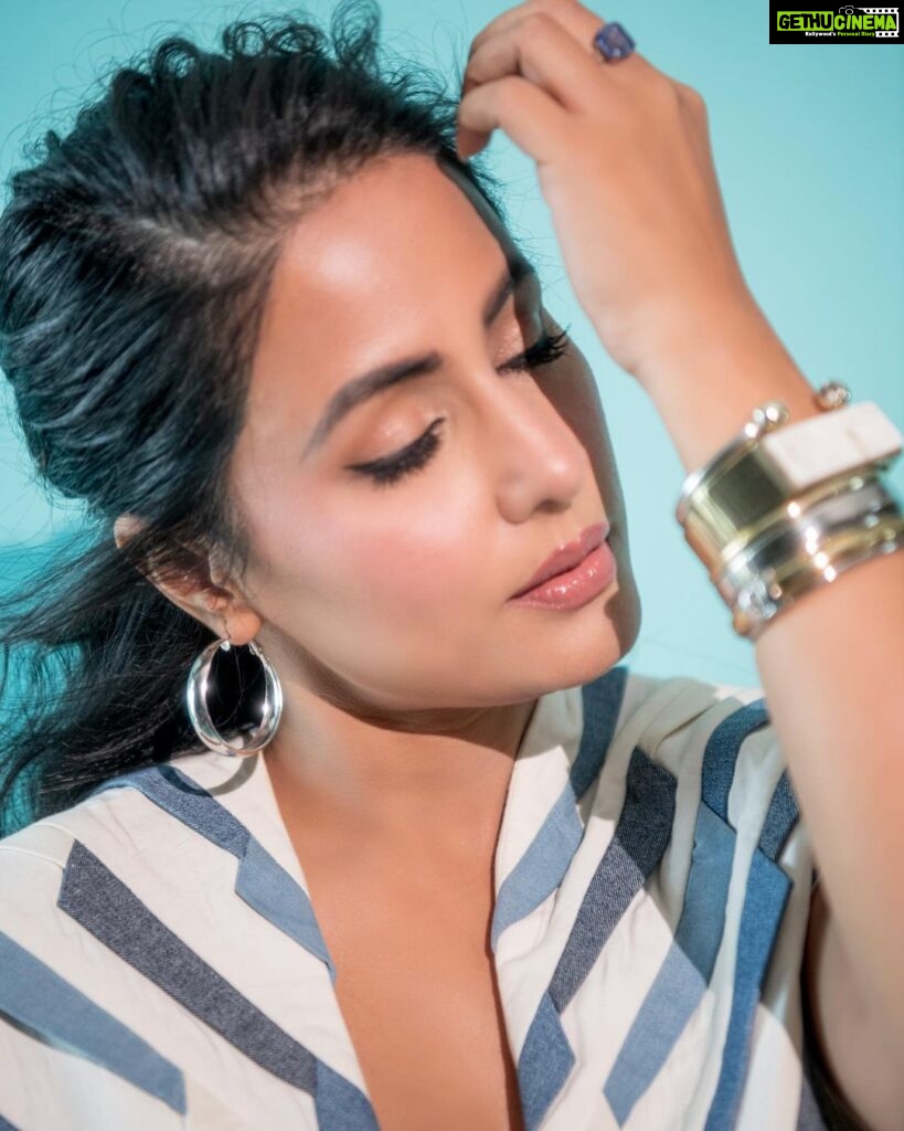 Hina Khan Instagram - 🩵