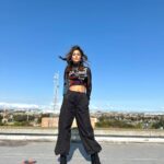 Hina Khan Instagram - It’s been such a pleasure to associate myself once again with the life changing Show we all know as Khatron Ke Khiladi. This show flips your mind over its own in the best way possible. You never remain the same as before only for good. And the cherry on top is that you get to meet the Master Of Stunts and Action God Personified Rohit Shetty who’s one sweet and immensely humble soul. So much to take away from this gig that I forever keep close to my heart. #KhiladiForLife #ActionMakers #hustler Outfit @_huemn Heels @londonrag_in Stylist @stylebysaachivj