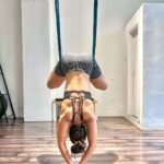 Hina Khan Instagram - YOG.. It teaches me to let go of negativity and embrace positivity.. The best therapy to a happy soul, fresh positive mind and a heathy body.. #happyinternationalyogaday #yogainspiration #yogaeveryday