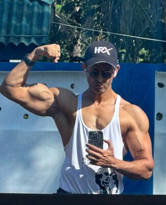 Hrithik Roshan’s Top 10 Instagram Photos That Shook Social Media