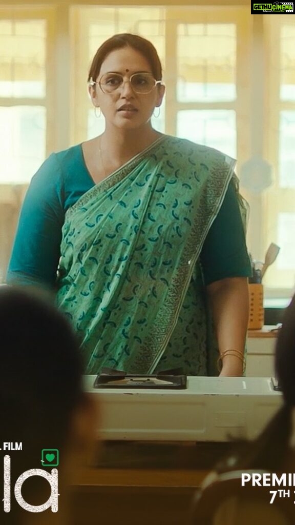 Huma Qureshi Instagram - Ek aisi zaikedaar shaam jaha Tarla ki kahani ne jeet liya sabka dil. #TarlaOnZEE5, premieres 7th July @mrfilmistaani @pglens @ronnie.screwvala @ashwinyiyertiwari @niteshtiwari22 @gautamved83 @pashanjal @hasanainhooda @varun.shetty.1840 @tarladalal @renudalalcooking @_sanjayshetty #SanjayDalal @deepak_dalal_official @rsvpmovies @earthskynotes @zee5 @zee5global @zeemusiccompany @manish_kalra_
