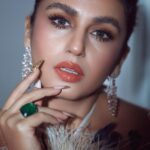 Huma Qureshi Instagram – Here’s Looking At You, Kid (with a strong brow game ) @filmfare