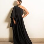 Huma Qureshi Instagram – Toto, I’ve a feeling we’re not in Kansas anymore – Wizard of Oz 

Gown: @gauriandnainika
Earrings: @qisbyashmeet
Bracelets and rings: @thealchemystudio_in
Styled by @dhruvadityadave
Hair and make up by @rakshandairanimakeupandhair
Photos by @rohan.foto