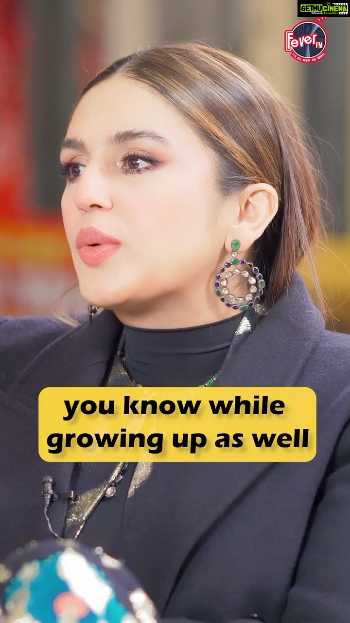 Huma Qureshi Instagram - Waise toh every day belongs to us :) but for this #internationalwomensday our very own @stuteeghosh decided to do a heart to heart with the OG womaniya @iamhumaq ! This is a conversation you can’t afford to miss . . . . . #womensday #humaqureshi #rjstutee #thesuperwomaniyashow #wowwomaniya #feverfm