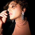 Huma Qureshi Instagram – Waiting for Godot …. 

Dress: @h.ours
Blazer: @massimodutti 
Jewellery: @houseofshikha
Styled by: @dhruvadityadave
Make up by: @ajayvrao721
Hair by: @susanemmanuelhairstylist
Shot by: @leroifoto