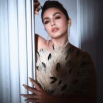 Huma Qureshi Instagram – Here’s Looking At You, Kid (with a strong brow game ) @filmfare