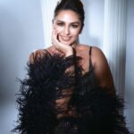 Huma Qureshi Instagram – Black Swan 🦢🖤for @filmfare