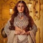 Huma Qureshi Instagram - Mera Noor Hai Mashoor 🌟 Thank you @abujanisandeepkhosla for making me look like a dream. @sharicsequeira you are amazing ❤️ Hello @aashimgulati 👋 Styling - @who_wore_what_when Photography- @chandrahas_prabhu Hair - @marcepedrozo Makeup - @ajayvrao721