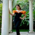 Huma Qureshi Instagram - Flower nahin Fire 😜🌻🔥 Jumpsuit: @gauriandnainika Earrings: thealchemystudio_in Shoes: @trufflecollectionindia Styled by: @dhruvadityadave Hair and make up by: @krisann.figueiredo.mua and @cletusliuu Photo @@arif.photoworks Nails @itssoezi