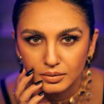 Huma Qureshi Instagram – Black Magic Woman 🖤

Dress – @zara 
Jewellery- @zariinjewelry 
Shoes – @aands_official 
Makeup – @ajayvrao721 
Hair – @rakshandairanimakeupandhair 
Styled by – @who_wore_what_when 
Photography – @rohnpingalay