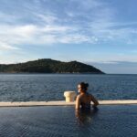 Huma Qureshi Instagram - The Island Life🏝️ #waterbaby #throwback #Croatia 📸 @vivek.daschaudhary #sundayvibes