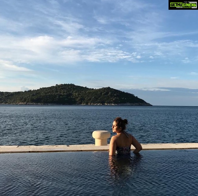 Huma Qureshi Instagram - The Island Life🏝️ #waterbaby #throwback #Croatia 📸 @vivek.daschaudhary #sundayvibes