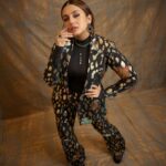 Huma Qureshi Instagram - Suit up ! Clean up ! Glam up ! Suit: @aisharaoofficial/ @quirkbrandconsulting Turtleneck: @zara Shoes: @trufflecollectionindia Earrings and pendant: @thealchemystudio_in Pendent: @thealchemystudio_in All other jewellery: @neetysinghjewellery Stylist: @dhruvadityadave Hair and make up: @manjarisinghofficial Photo: @ankitchatterjee.official