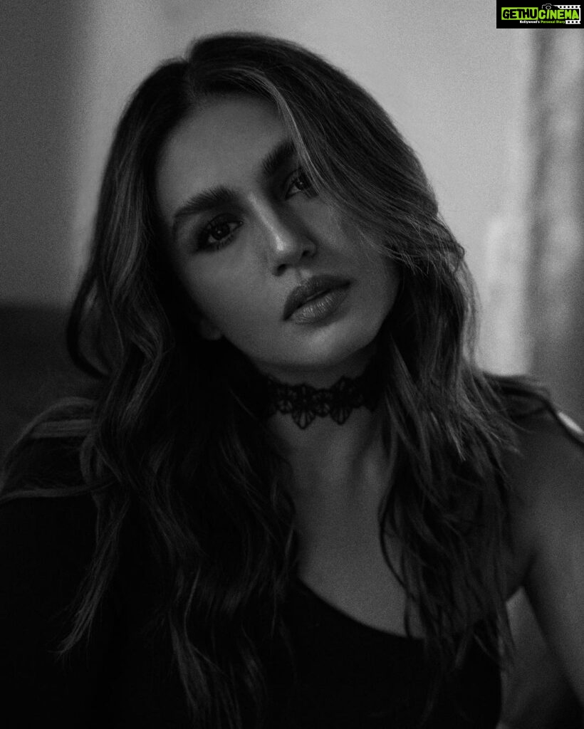 Huma Qureshi Instagram - Her moods Are like the Moon 🌙 Tonight There is an Eclipse 🌚 Tomorrow She may just Beam Who knows 🌝 - Huma Q 📸 @ayushguptaphoto Makeup @ritikavatsmakeupandhair Hair @nargis9052