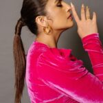Huma Qureshi Instagram - Post Pending pre Xmas 2022 … Miss #MySquad Styled by : @sanamratansi Assisted by : @nirikshapoojary_ Outfit : @revolve Earring : @radhikaagrawalstudio Rings : @timelessjewelsby_s @vblitzcommunications Footwear : @balenciaga Photographer : @devsphotographyofficial Make Up : @krisann.figueiredo.mua Hair : @rakshandairanimakeupandhair Nails @itssoezi