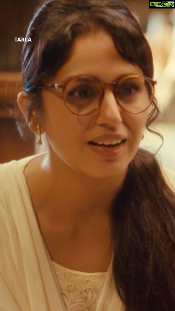 Huma Qureshi Instagram - Apne zaike ka khaas tadka lagaane aa rahi hai Tarla. #Tarla on #ZEE5 trailer out now! #TarlaOnZEE5, premieres 7th July @mrfilmistaani @pglens @ronnie.screwvala @ashwinyiyertiwari @niteshtiwari22 @gautamved83 @pashanjal @hasanainhooda @varun.shetty.1840 @tarladalal @renudalalcooking @manish_kalra_ @_sanjayshetty #SanjayDalal @deepak_dalal_official @rsvpmovies @earthskynotes @zee5 @zee5global @zeemusiccompany